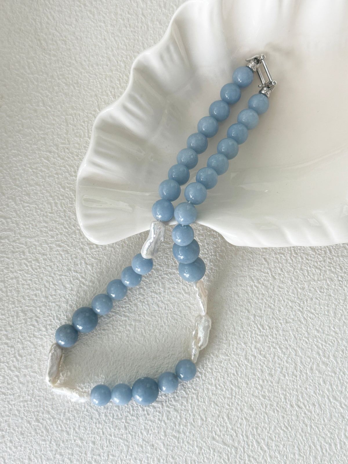 Peruvian Stone Pearl Necklace Set Elegant Artisan Design