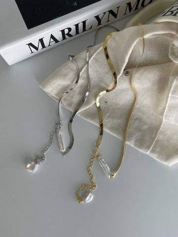 Herringbone Chain Baroque Pearl Necklace